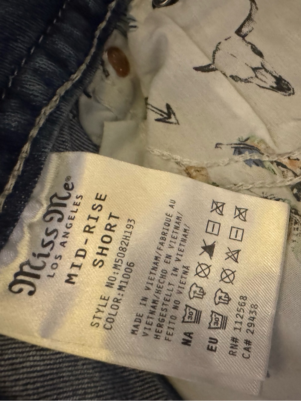 Miss Me Blue Denim Shorts with Embellished Back Pockets size 30 - Picture 6 of 8